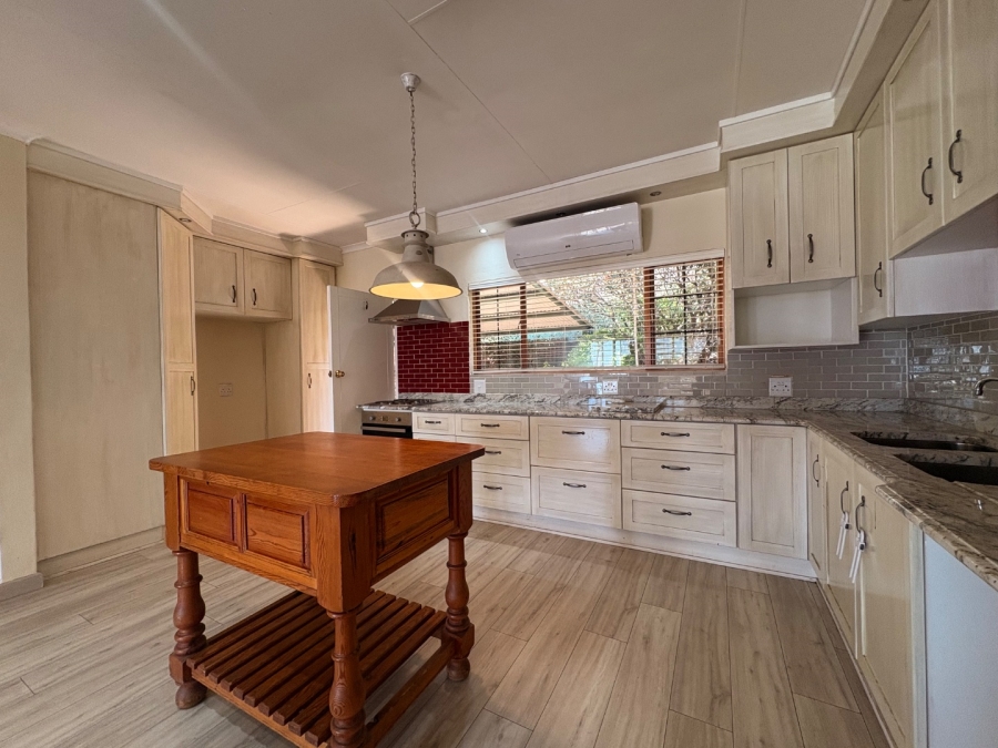 3 Bedroom Property for Sale in Wilkoppies North West